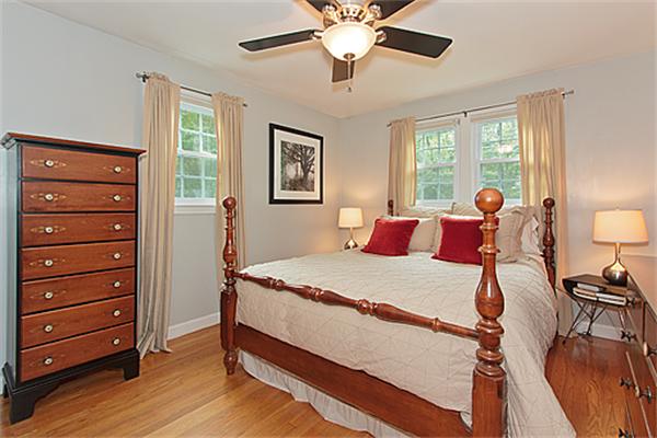 11 Spaulding Road Chelmsford, MA 01824 - Photo 9 of 17 Gallery Image 9