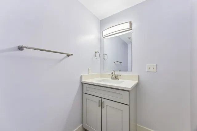 $2,400 | 5004 Karen Street, Fernandina Beach, FL 32034