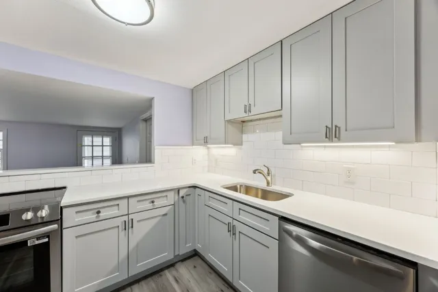 $2,400 | 5004 Karen Street, Fernandina Beach, FL 32034