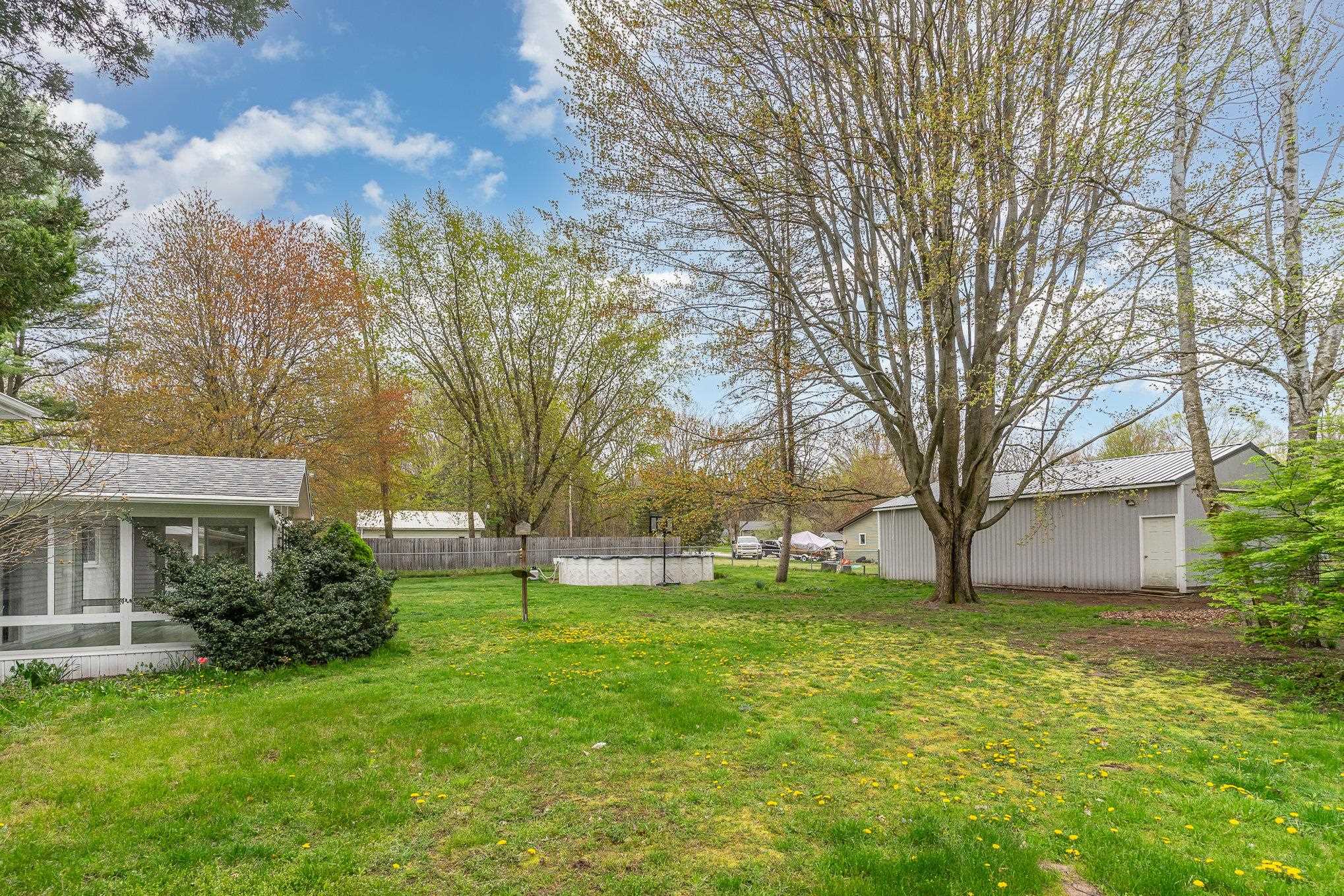 1060 East Stewart Road Midland, MI 48640 - Photo 28 of 39 Gallery Image 28