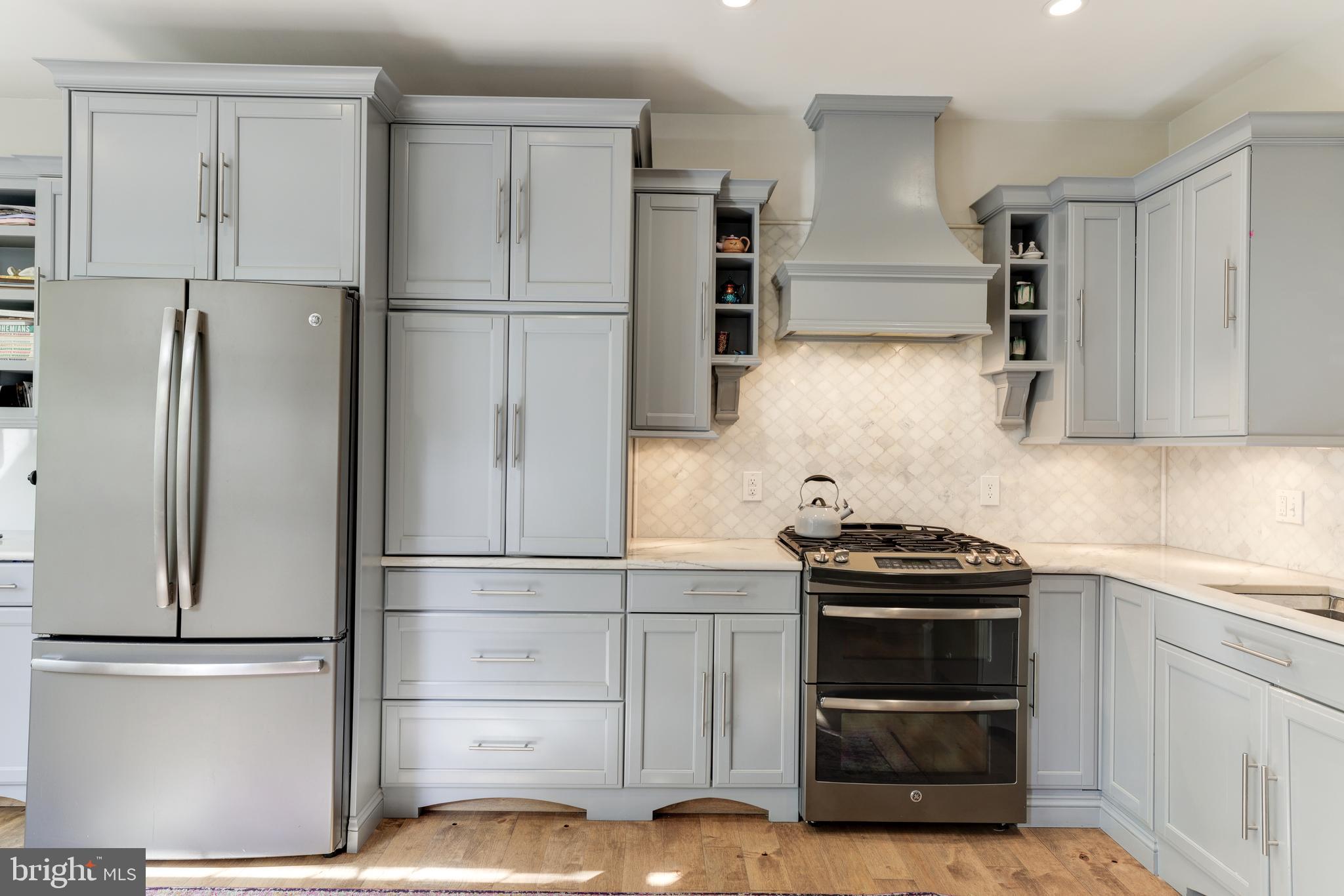 1232 Wild Hawthorn Way Reston, VA 20194 - Photo 7 of 43 Gallery Image 7
