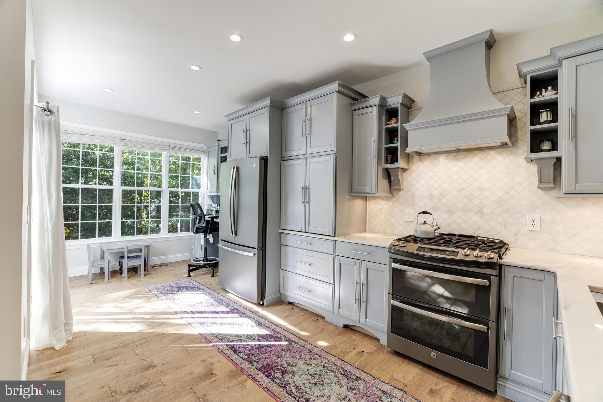 1232 Wild Hawthorn Way Reston, VA 20194 - Photo 8 of 43 Gallery Image 8