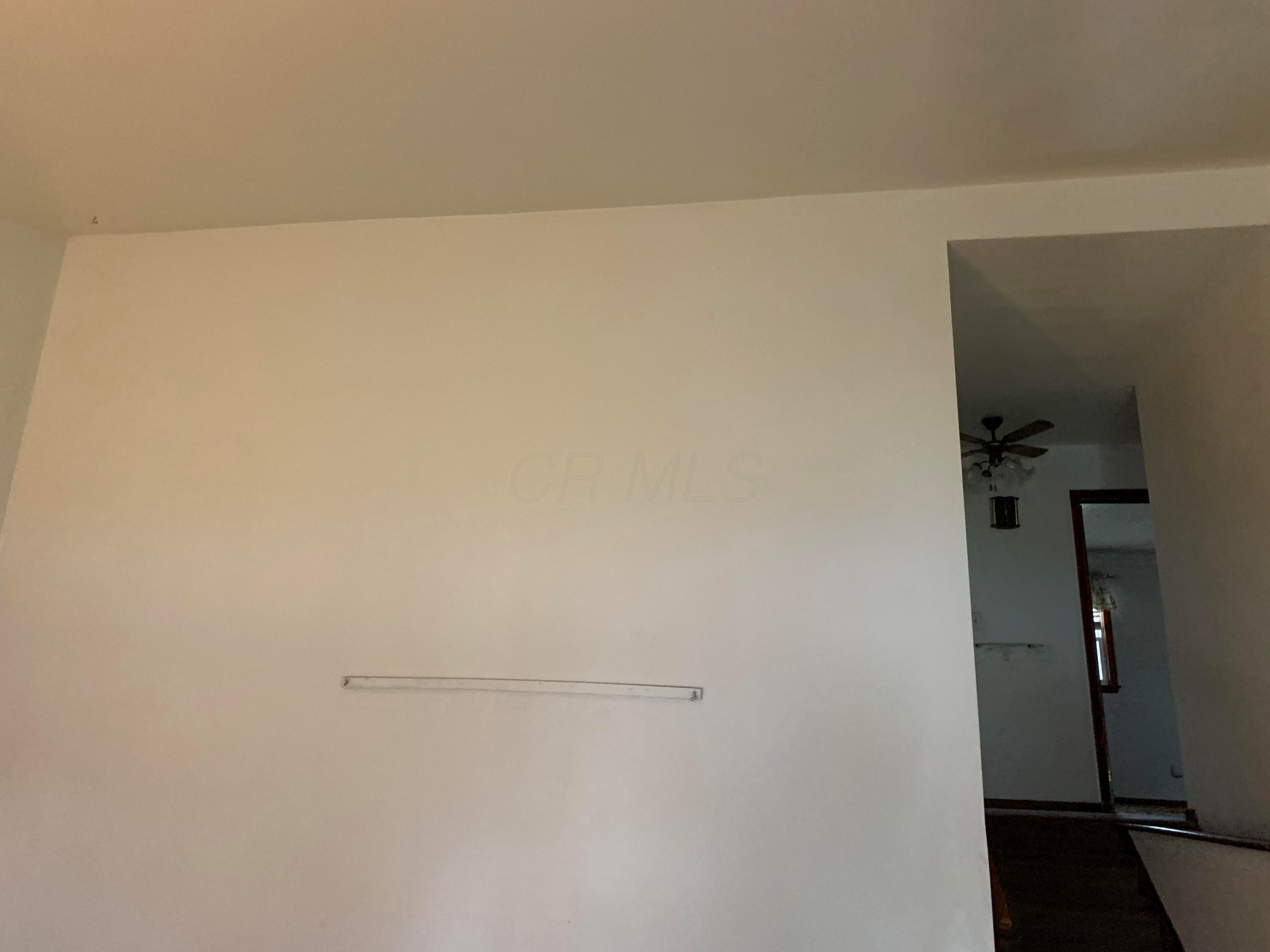 1587 Courtright Road Columbus, OH 43227 - Photo 7 of 29 Gallery Image 7