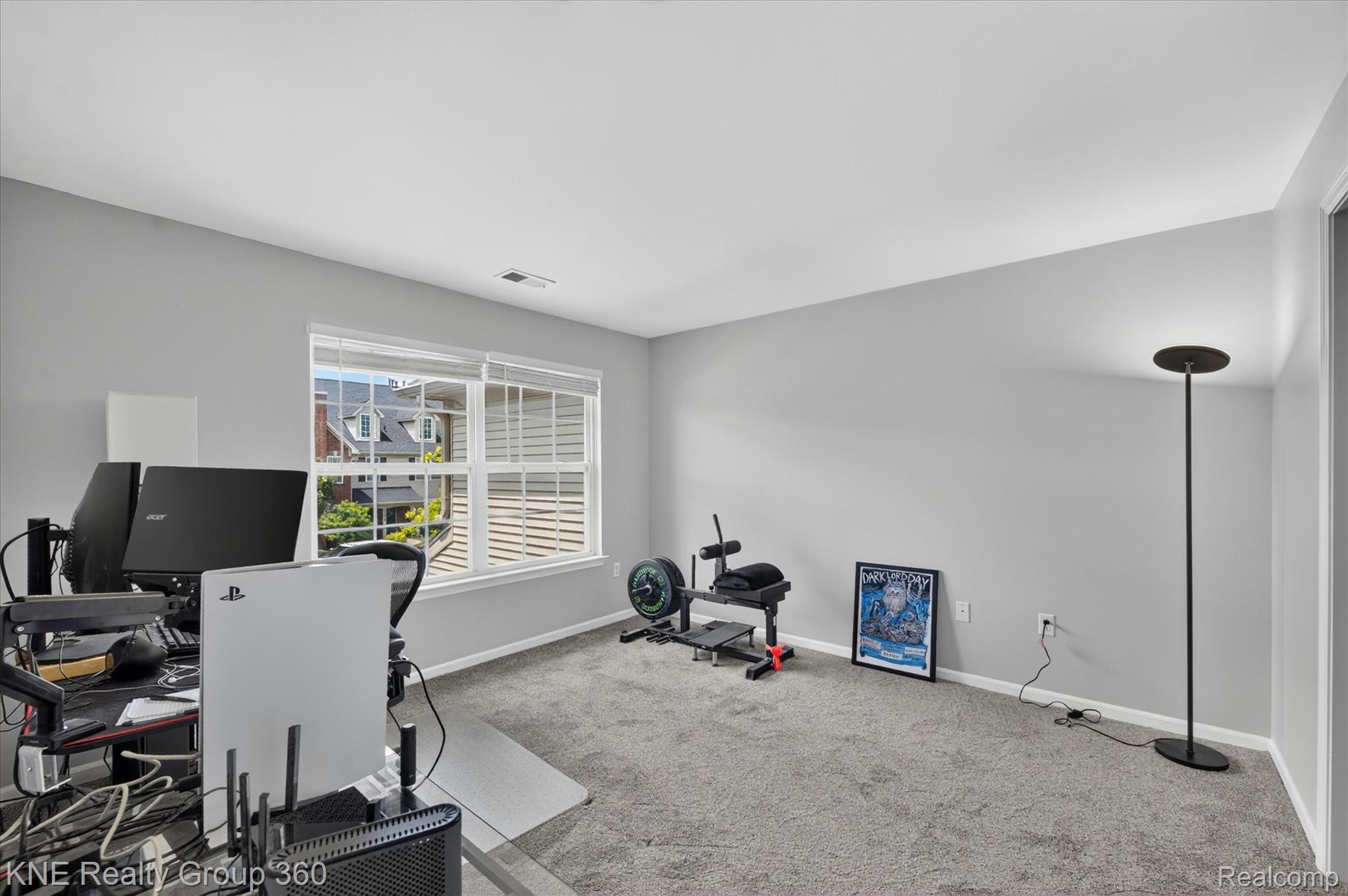 4077 Berkeley Avenue Canton, MI 48188 - Photo 23 of 32 Spacious room featuring neutral grey walls and plush grey carpeting