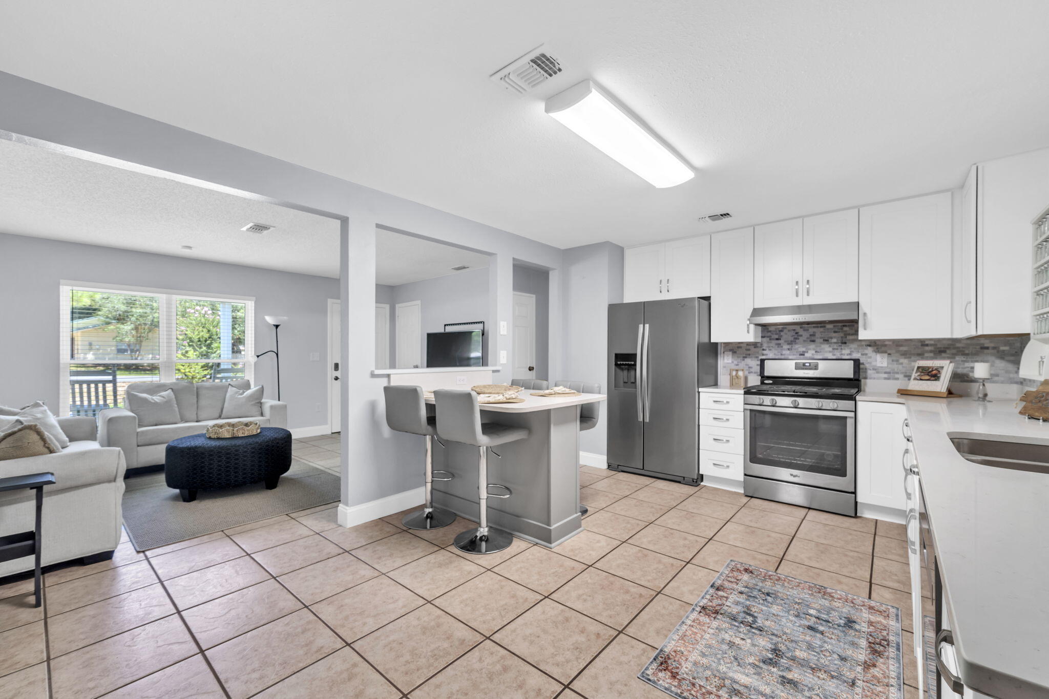 57 7th Street Shalimar, FL 32579 - Photo 15 of 36 57 7th St_ Living room