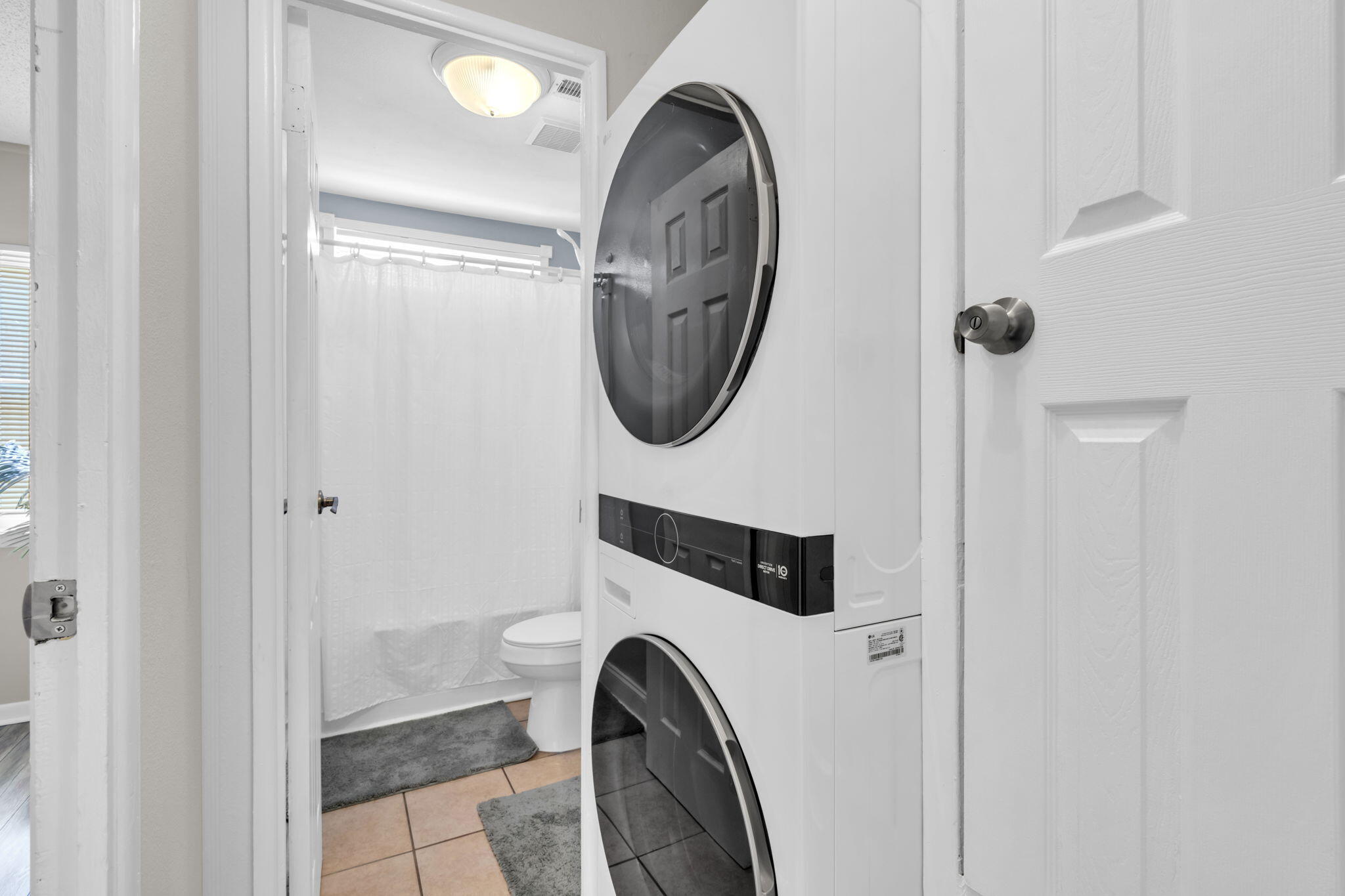 57 7th Street Shalimar, FL 32579 - Photo 20 of 36 57 7th St_ Laundry