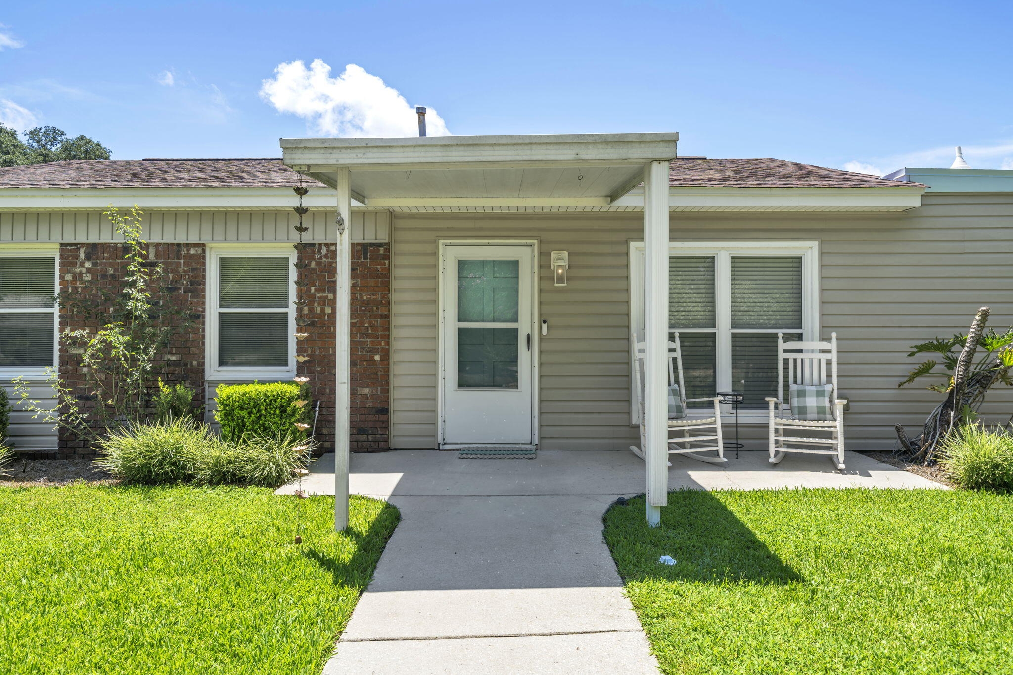 57 7th Street Shalimar, FL 32579 - Photo 2 of 36 57 7th Street _ Front View