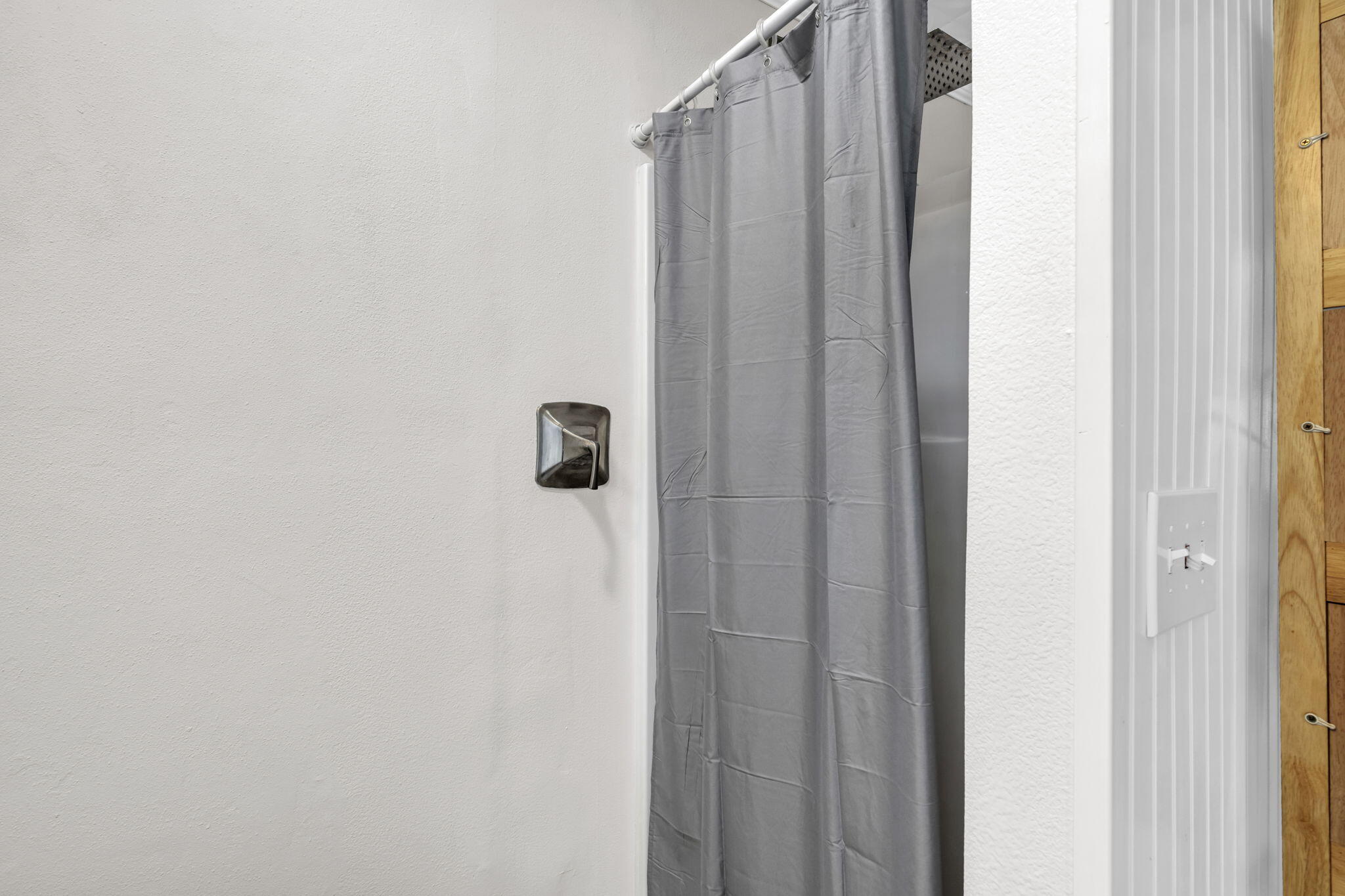 57 7th Street Shalimar, FL 32579 - Photo 25 of 36 57 7th St_ Full Bathroom