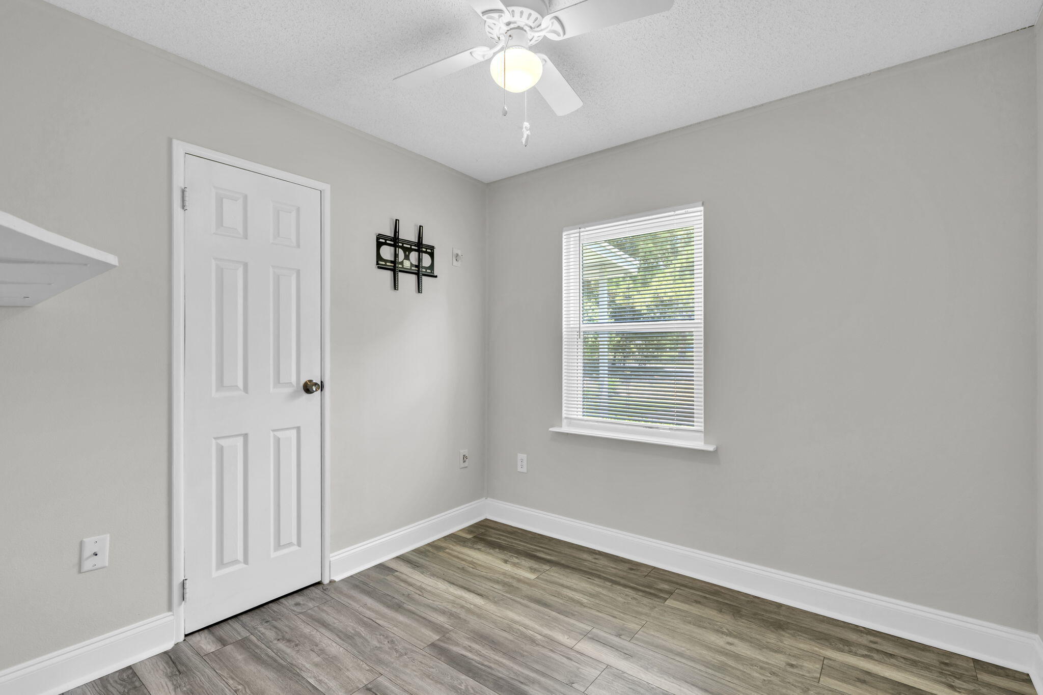 57 7th Street Shalimar, FL 32579 - Photo 27 of 36 57 7th St_ Extra Bedroom