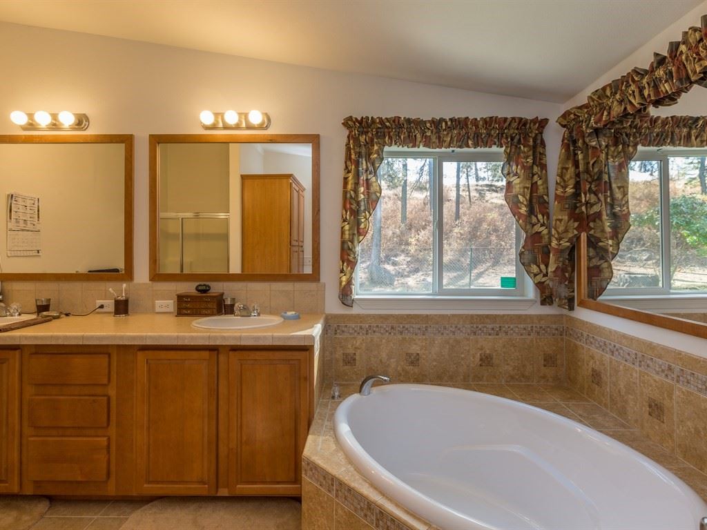 15002 South Stentz Road Spangle, WA 99031 - Photo 10 of 20
