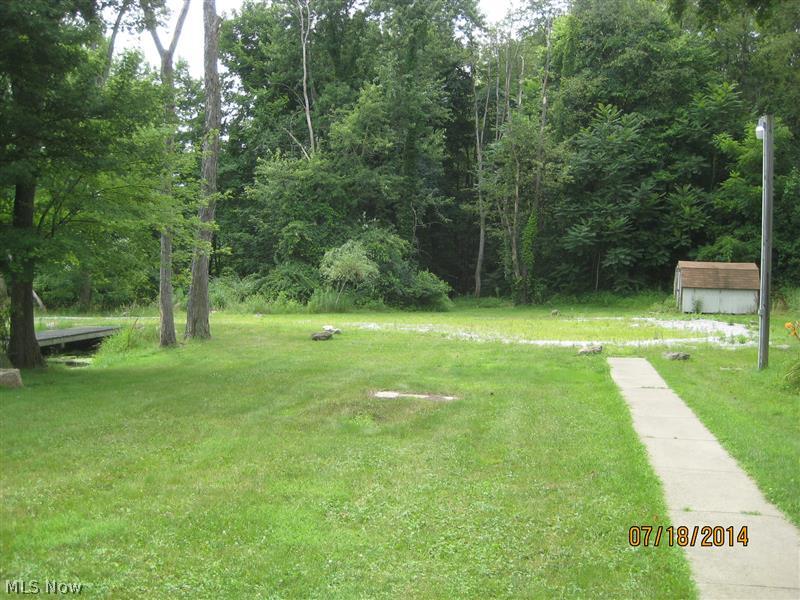 5810 Manchester Road Akron, OH 44319 - Photo 3 of 12