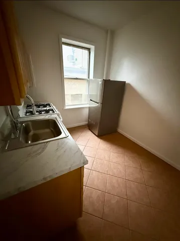 $1,500 | 132 39th Street, Unit A2, Union City, NJ 07087