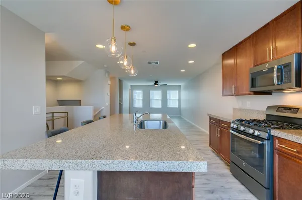 $2,195 | 9050 West Tropicana Avenue, Unit 1048, Las Vegas, NV 89147