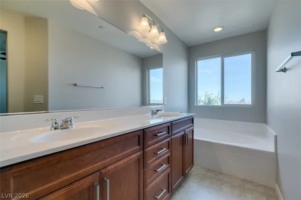 $2,195 | 9050 West Tropicana Avenue, Unit 1048, Las Vegas, NV 89147