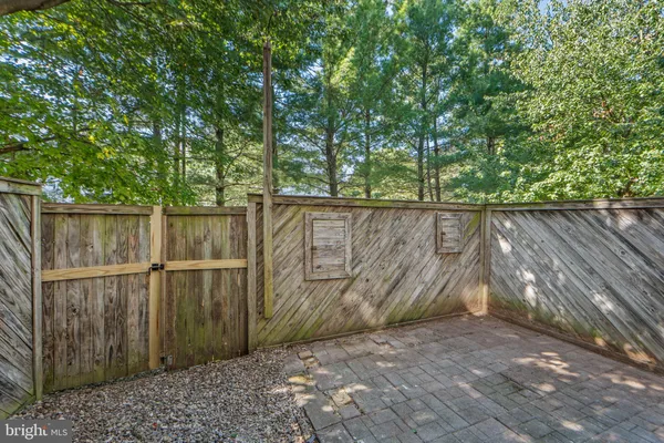 $328,000 | 1330 Hampshire Drive, Unit 7E, Frederick, MD 21702