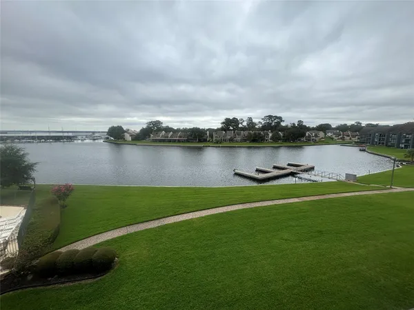 $164,900 | 12600 Melville Drive, Unit 319B, Montgomery, TX 77356