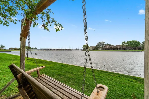 $164,900 | 12600 Melville Drive, Unit 319B, Montgomery, TX 77356