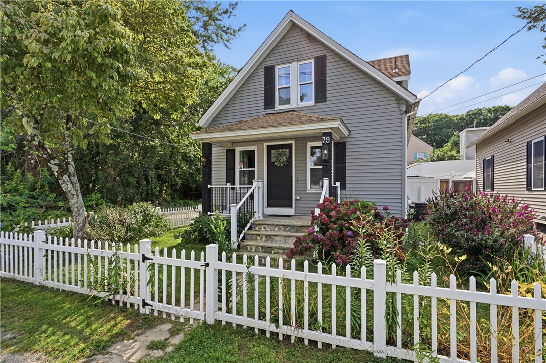 79 Winfield Road Johnston, RI 02919 - Photo 3 of 29 Gallery Image 3