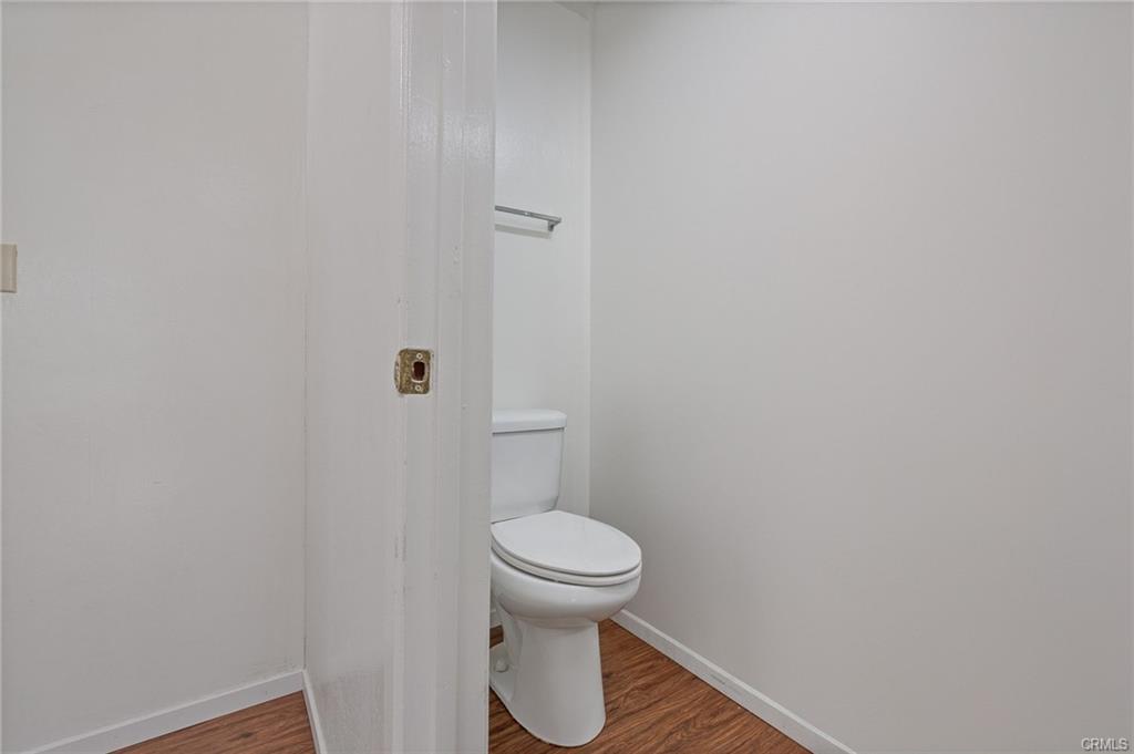 49400 River Park Road, Unit 17 Oakhurst, CA 93644 - Photo 33 of 34 a bathroom with a toilet