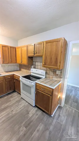 $1,325 | 3500 West Cervantes Street, Pensacola, FL 32505