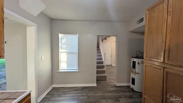 $1,325 | 3500 West Cervantes Street, Pensacola, FL 32505