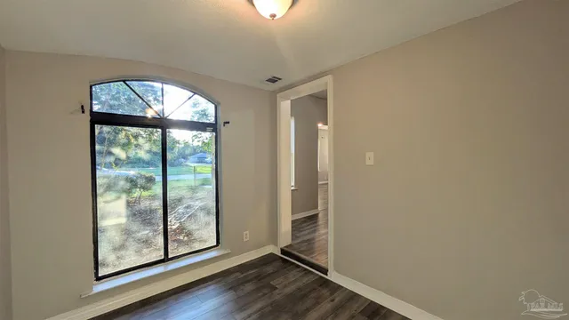 $1,325 | 3500 West Cervantes Street, Pensacola, FL 32505