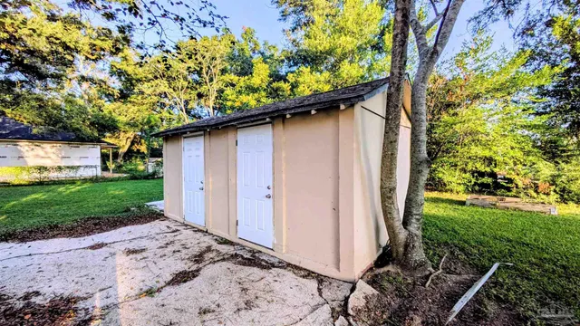 $1,325 | 3500 West Cervantes Street, Pensacola, FL 32505