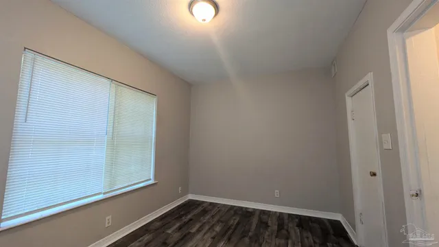 $1,325 | 3500 West Cervantes Street, Pensacola, FL 32505