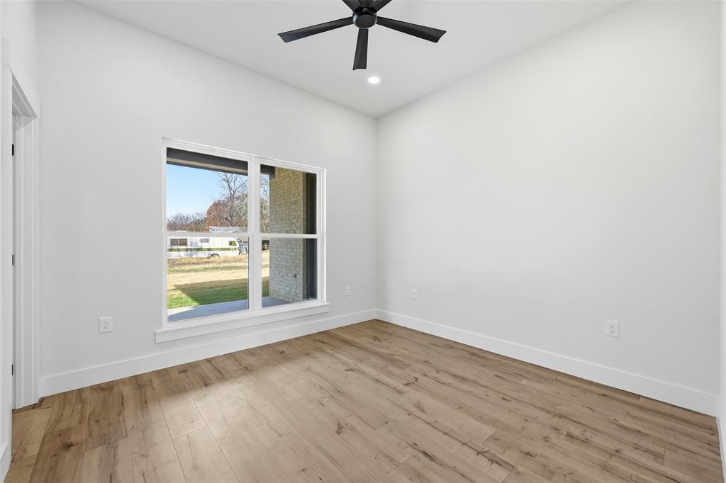 509 Emma Lane Grandview, TX 76050 - Photo 30 of 35