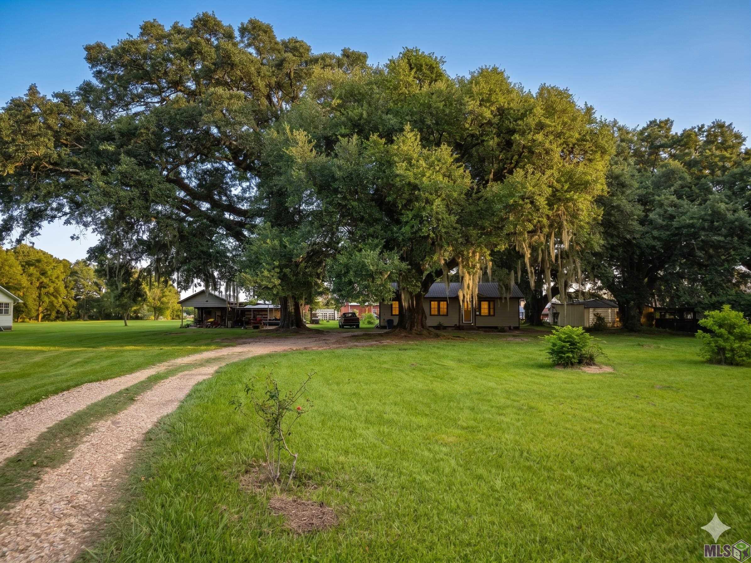 11483 Beco Road St. Amant, LA 70774 - Photo 2 of 7