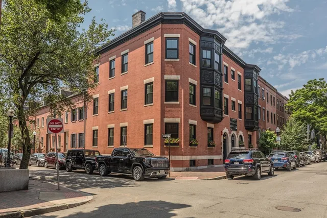 $2,750,000 | 4A Milford Street, Unit 12, Boston, MA 02118
