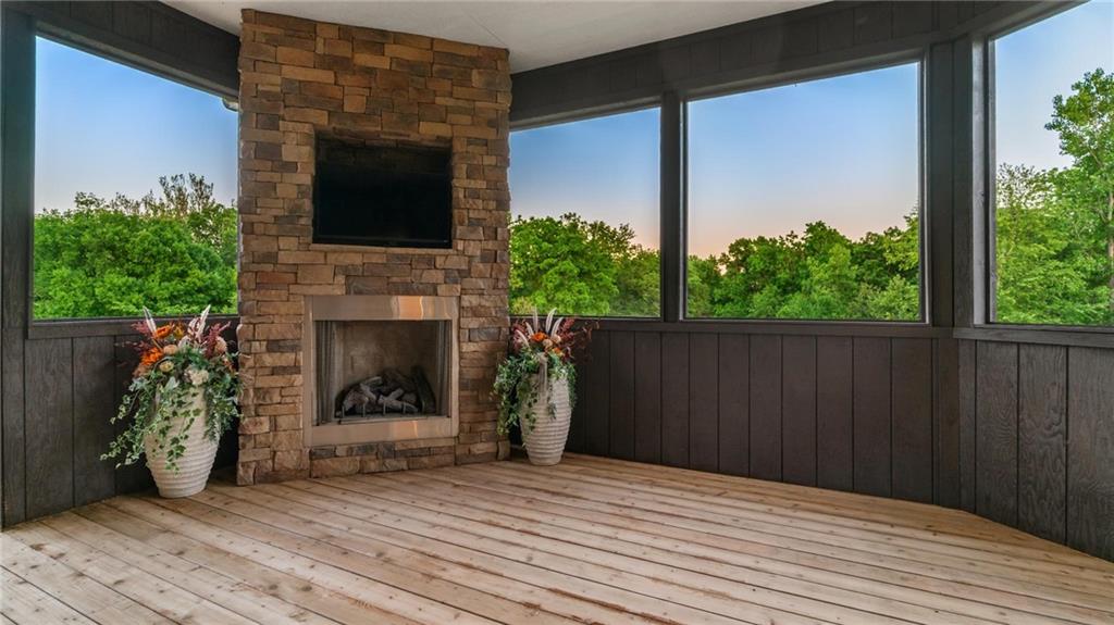 21225 South Cedar Niles Road Spring Hill, KS 66083 - Photo 16 of 67