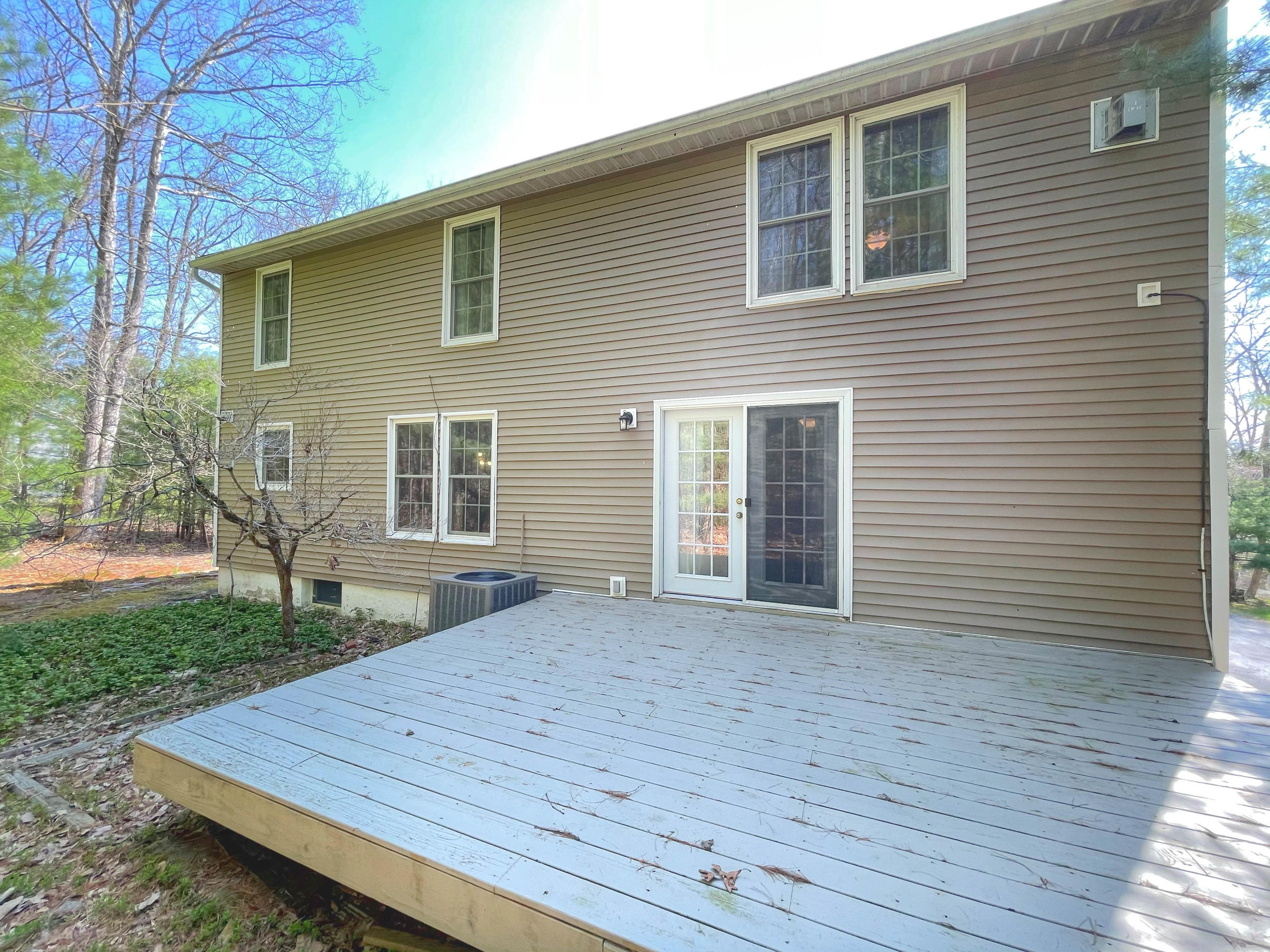 144 Meadow Ridge Acres Road Milford, PA 18337 - Photo 6 of 34 07