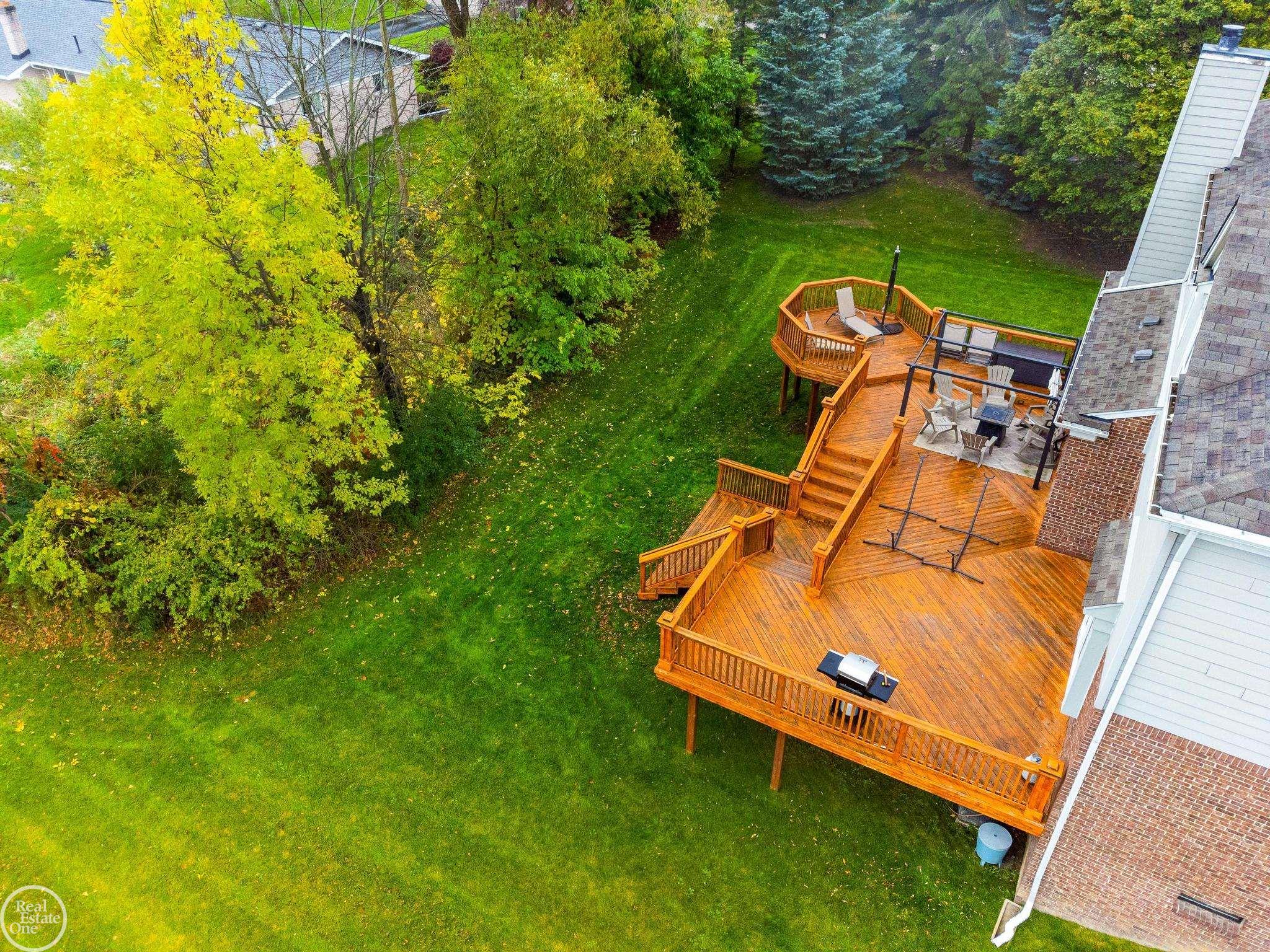 2457 Andover Boulevard Rochester, MI 48306 - Photo 59 of 74 50127734-58.JPG