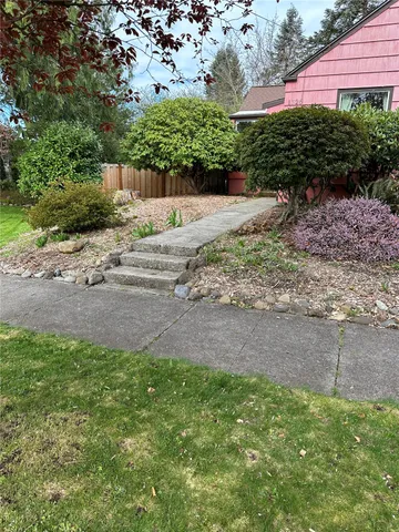$2,650 | 1326 Marion Street, Enumclaw, WA 98022