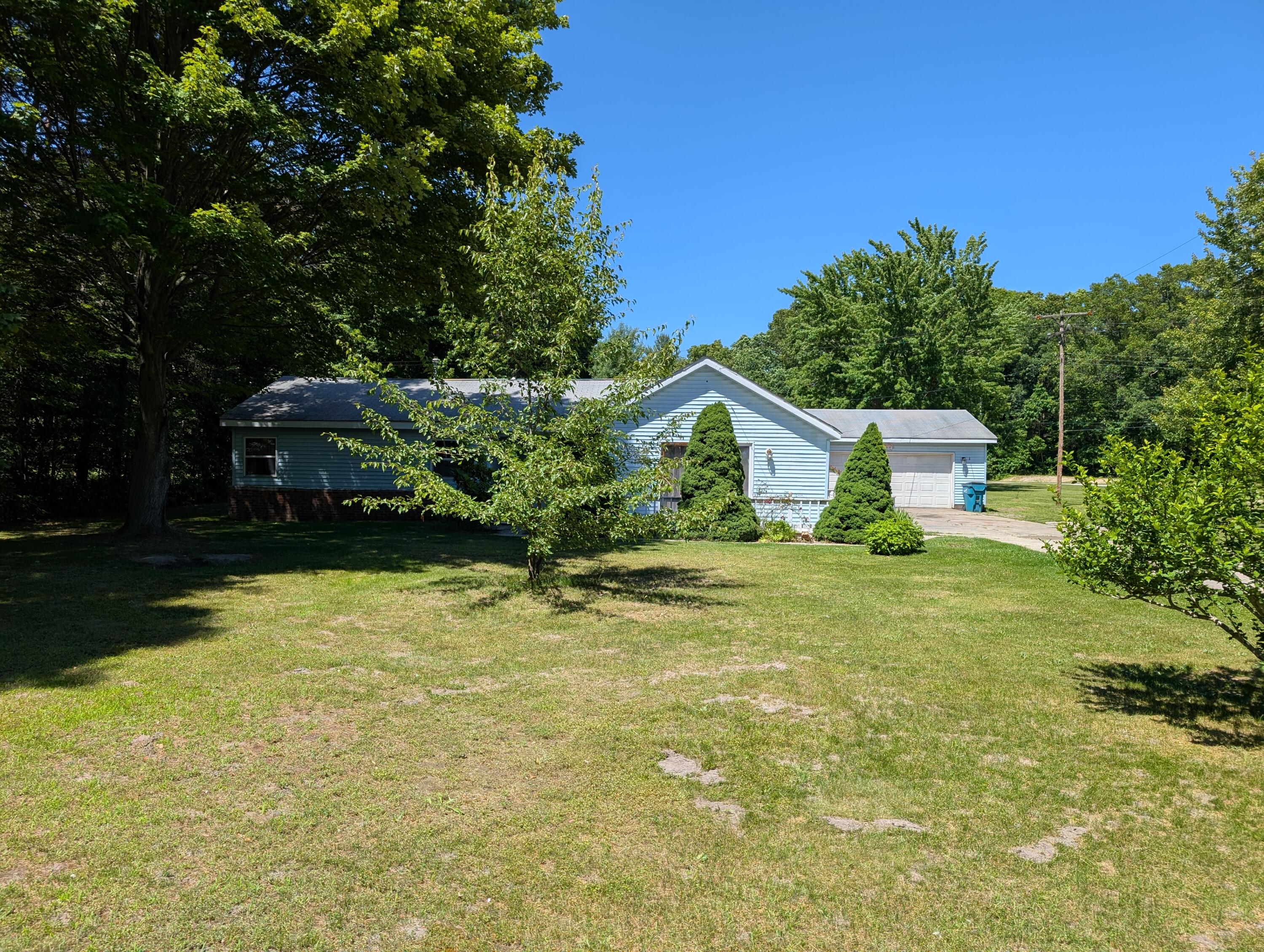 4460 West River Road Muskegon, MI 49445 - Photo 2 of 30 PXL_20260702_190230925