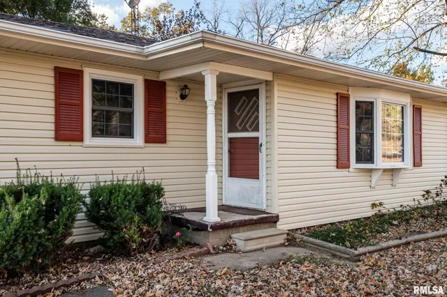 $150,000 | 395 North Hankins Road, Harrisburg, IL 62946