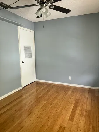 en view of an empty room