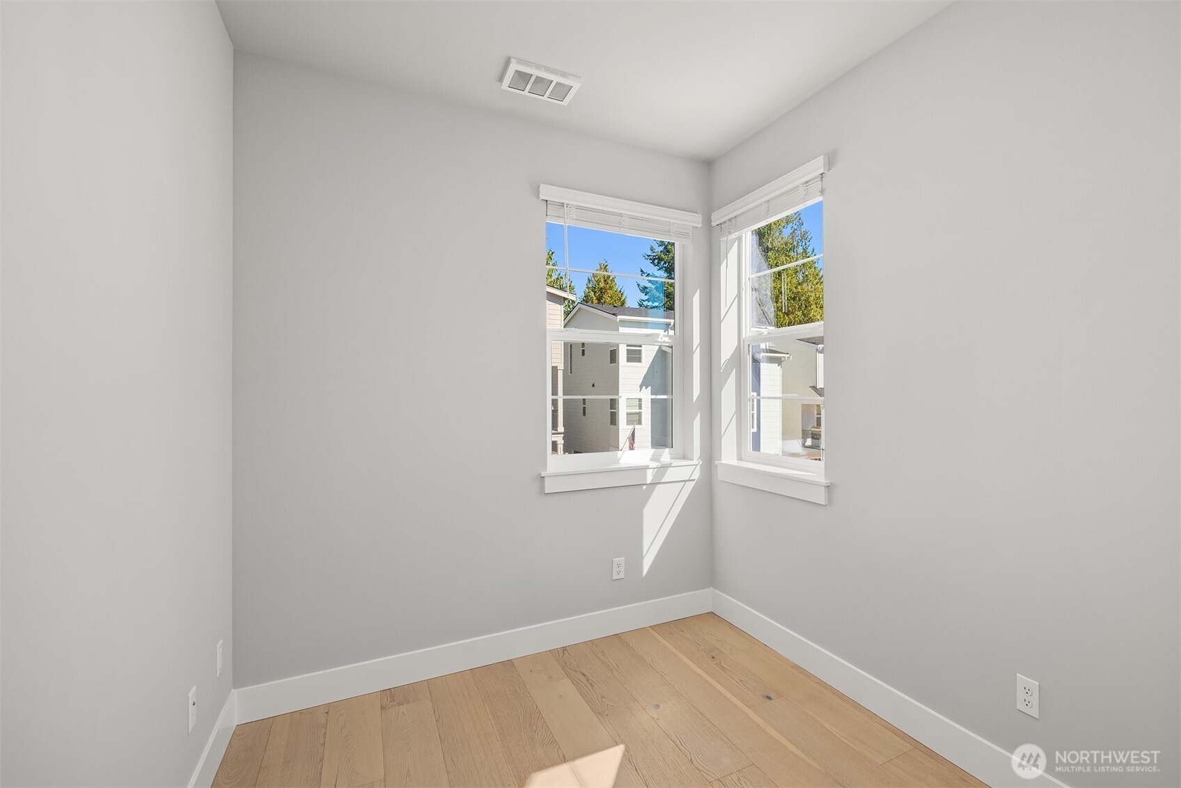 10 160th Place Southeast Bothell, WA 98012 - Photo 18 of 36 Gallery Image 18