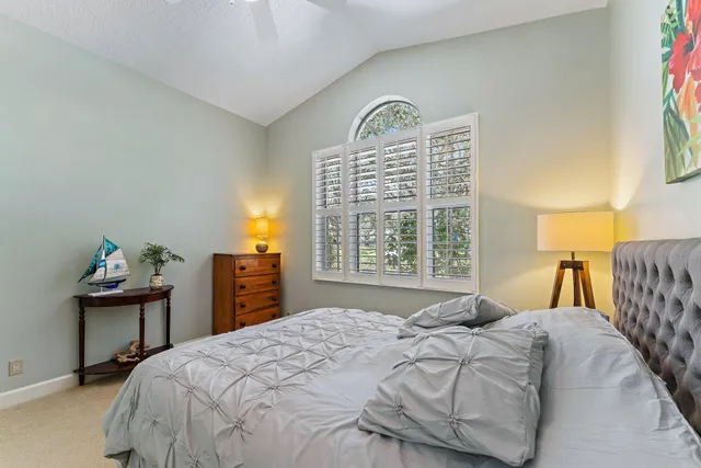 $1,499,000 | 18440 Southeast Lakeside Drive, Jupiter, FL 33469