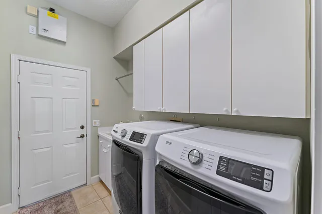 $1,499,000 | 18440 Southeast Lakeside Drive, Jupiter, FL 33469