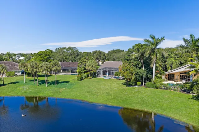 $1,499,000 | 18440 Southeast Lakeside Drive, Jupiter, FL 33469