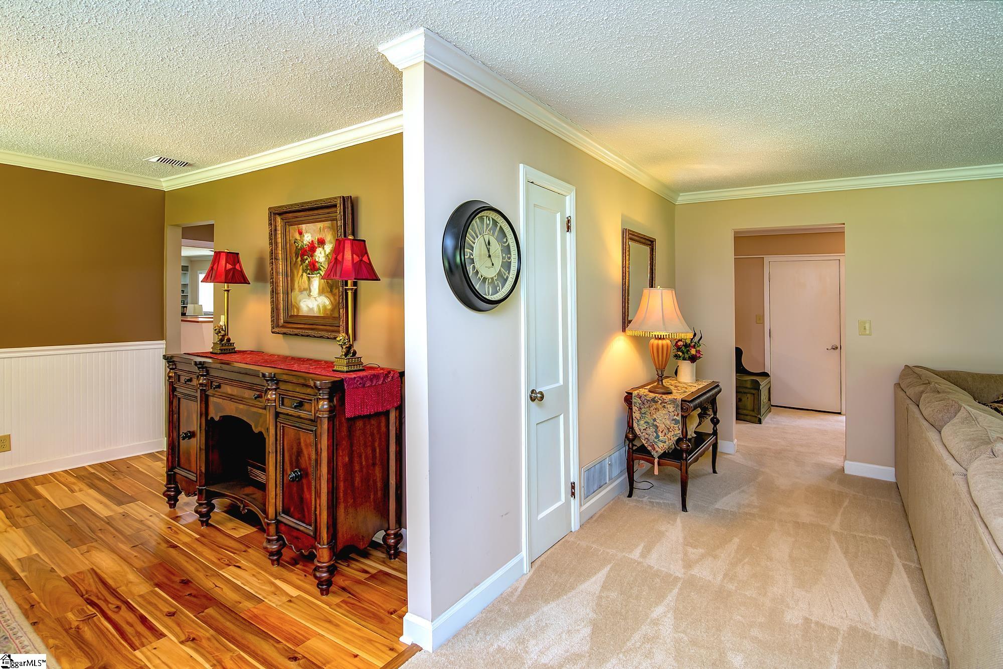 501 Taylor Road Greer, SC 29651 - Photo 10 of 36