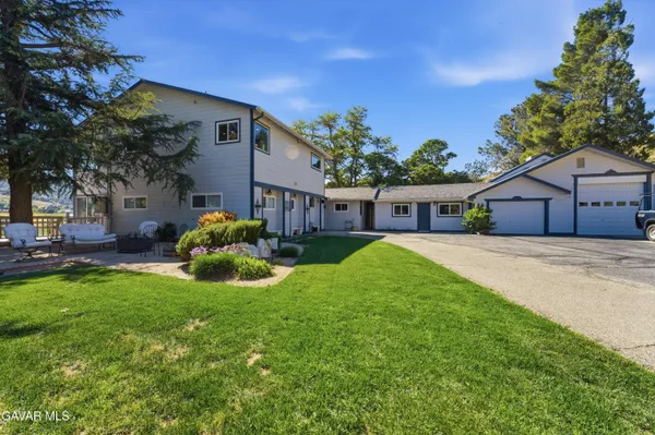 $999,999 | 9065 Elizabeth Lake Road, Leona Valley, CA 93551