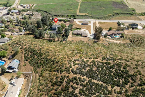 $999,999 | 9065 Elizabeth Lake Road, Leona Valley, CA 93551