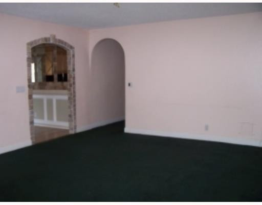 5184 Palm Ridge Boulevard Delray Beach, FL 33484 - Photo 4 of 11 Living Room