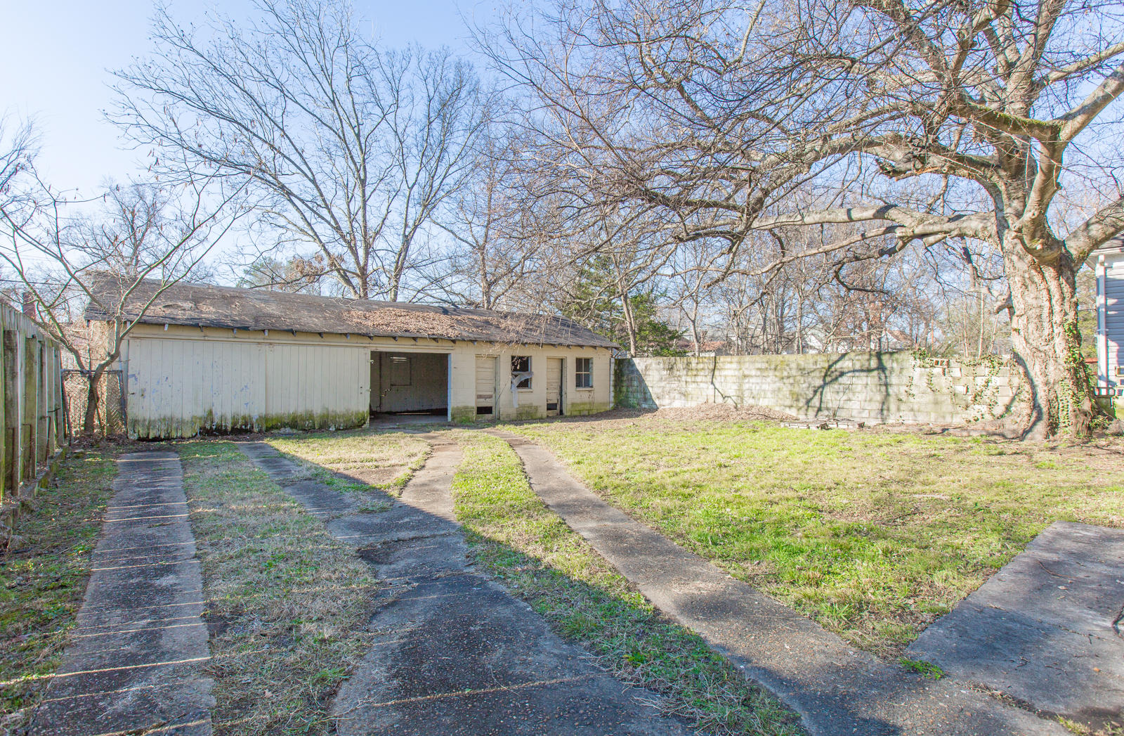 2210 Union Avenue Chattanooga, TN 37404 - Photo 9 of 9 Backyard