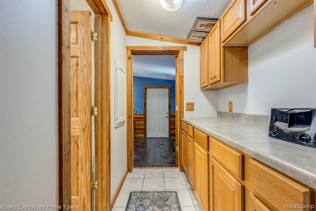 5529 Jeddo Road Jeddo, MI 48032 - Photo 13 of 55