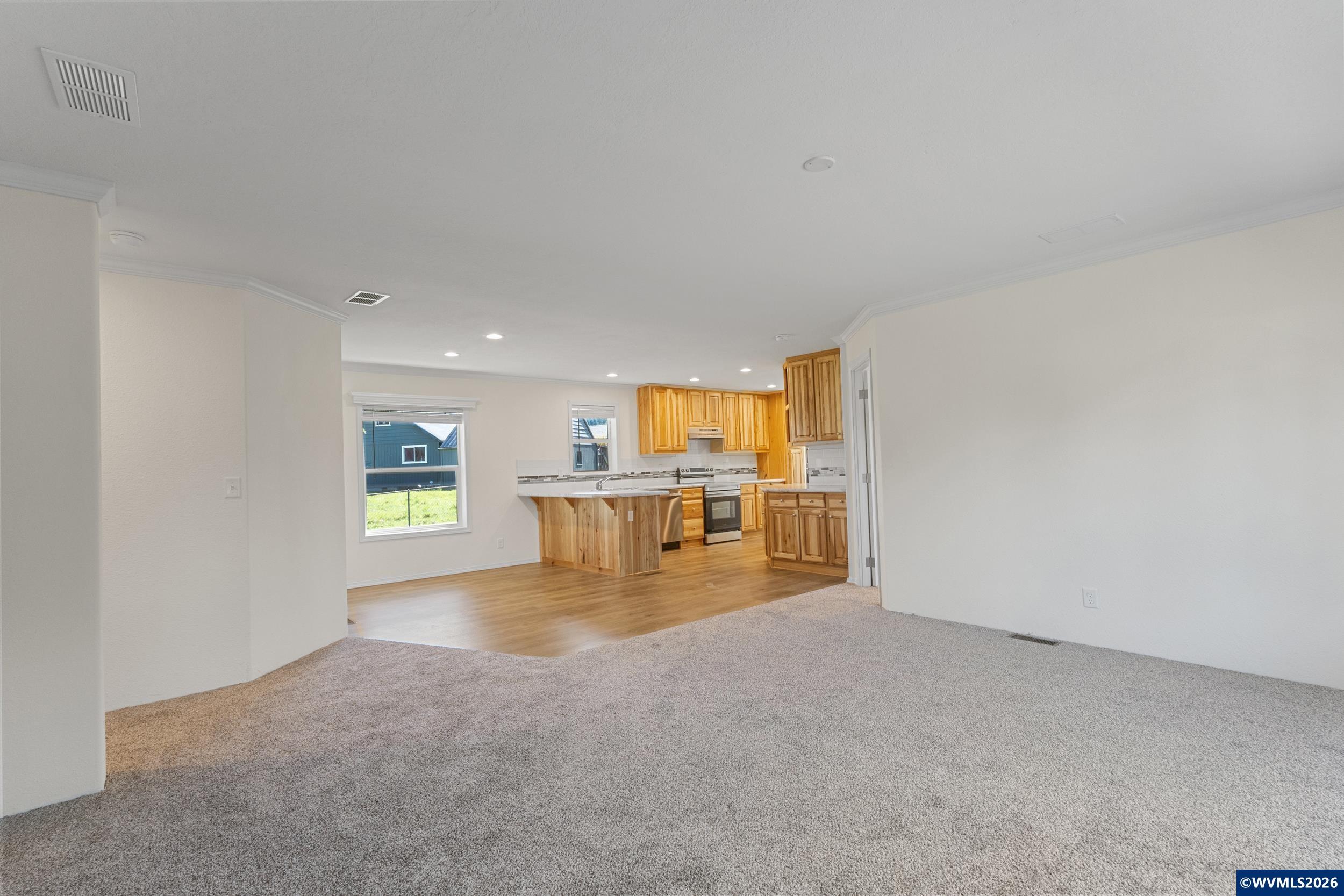 365 Mountain View Road Sweet Home, OR 97386 - Photo 4 of 44 Gallery Image 4