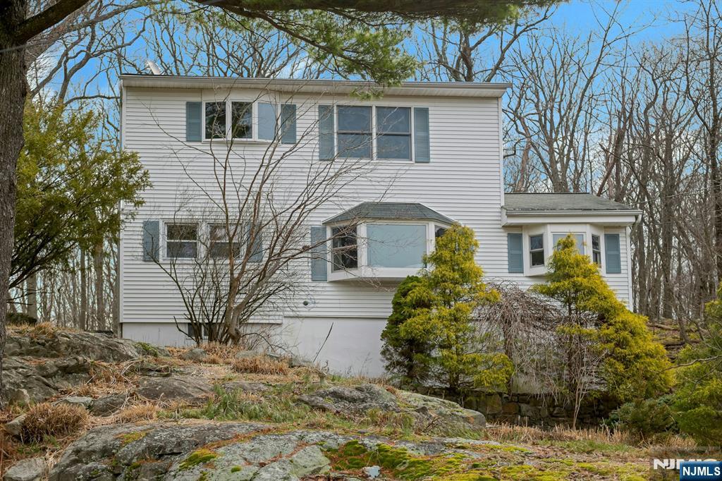 229 White Meadow Road Rockaway, NJ 07866 - Photo 2 of 49